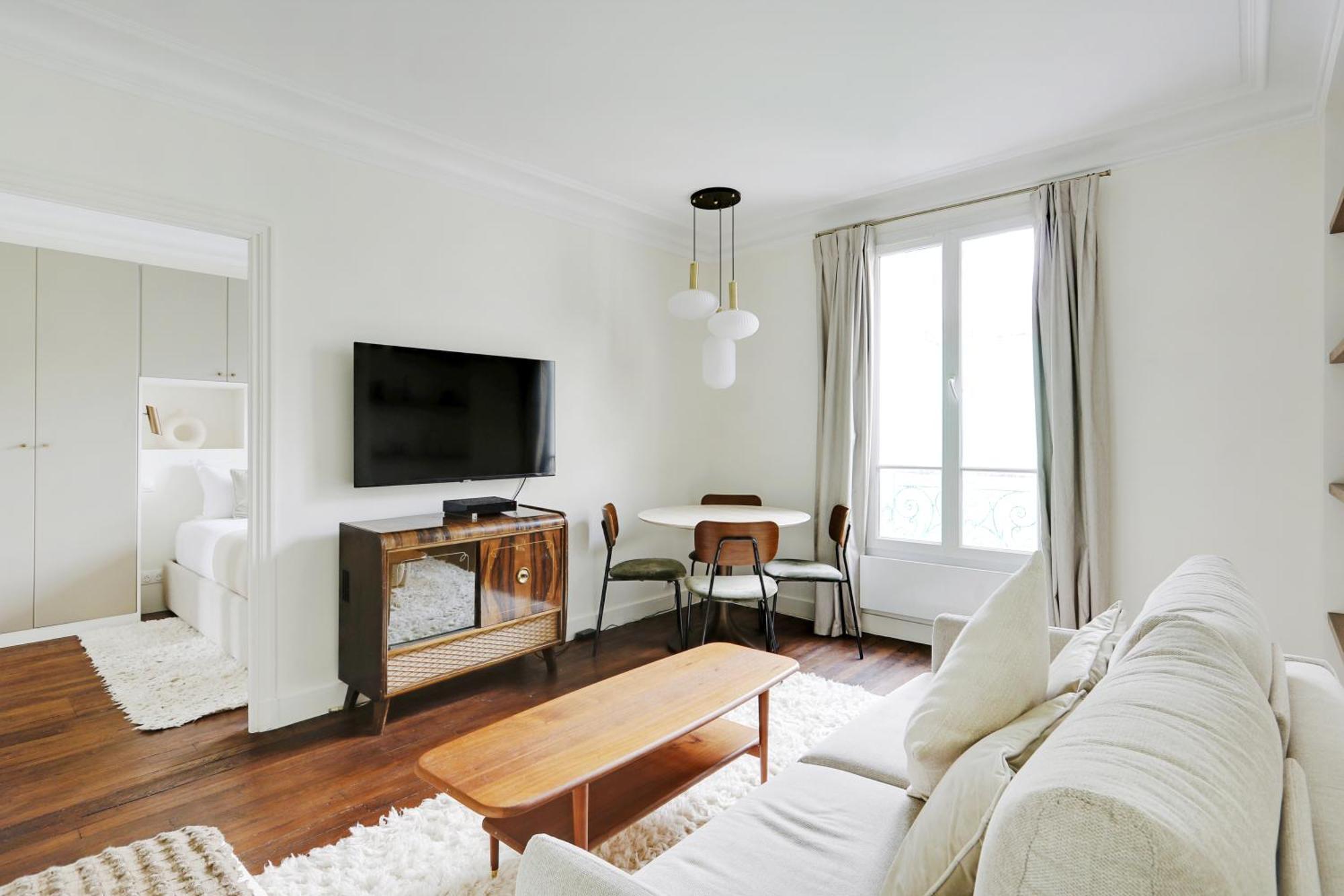 Pick A Flat's In Saint-germain - Rue De Sevres Apartment